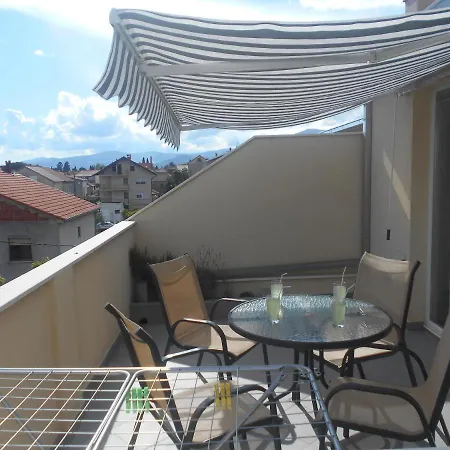 Apartment Cherry Kastela